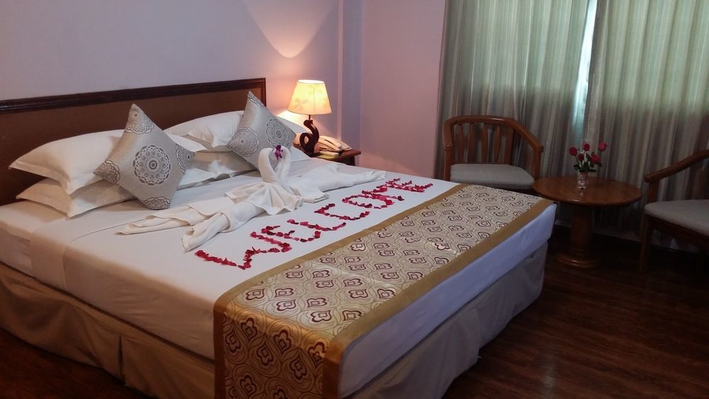 Great Glory Hotel Yangon Ngoại thất bức ảnh