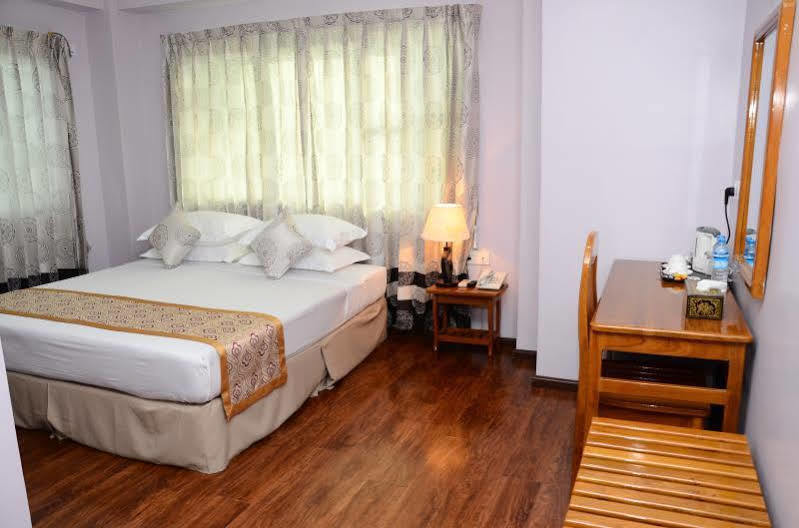 Great Glory Hotel Yangon Ngoại thất bức ảnh